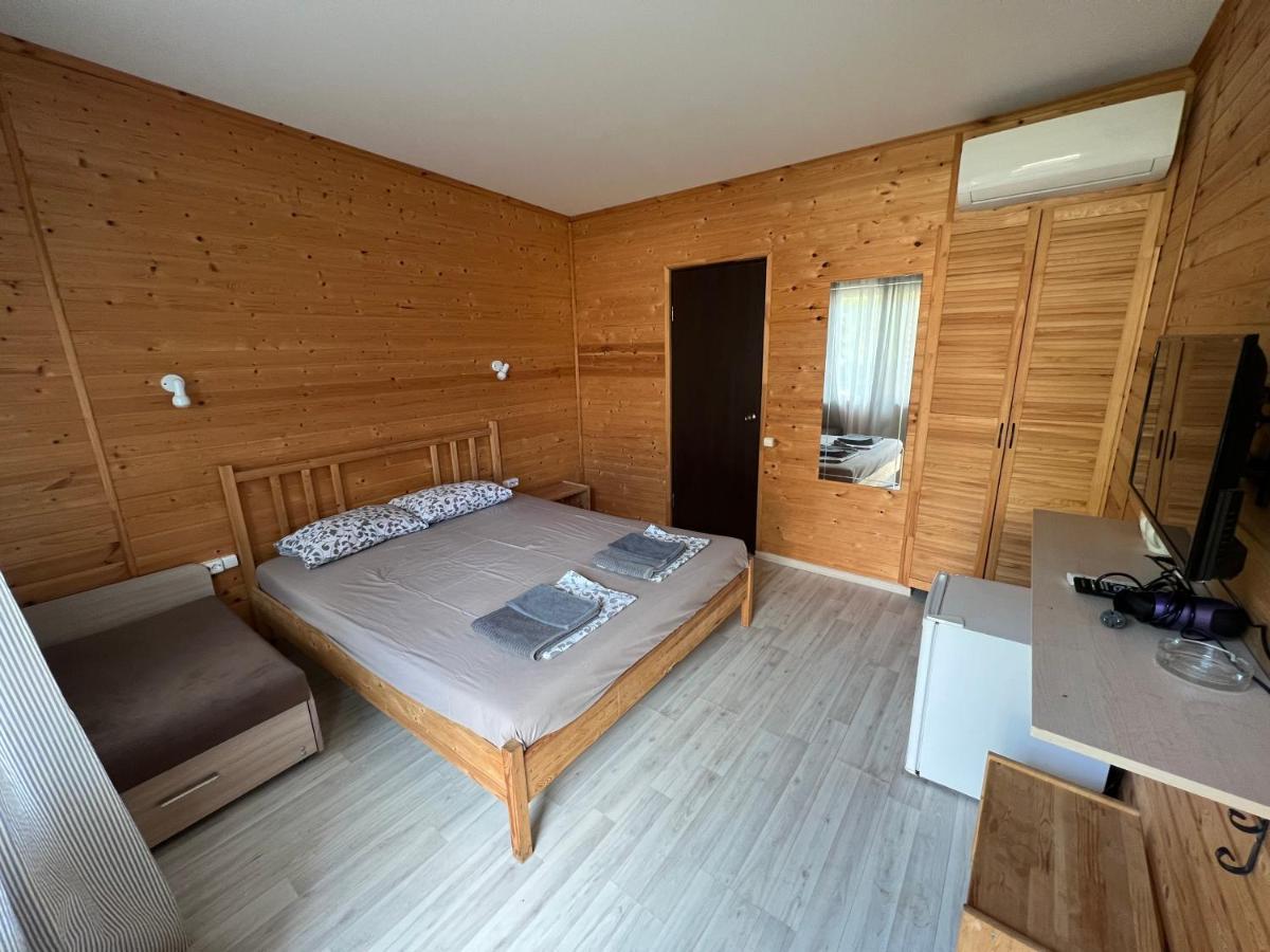Mini-Hotel Forest Club Pitsunda Dış mekan fotoğraf
